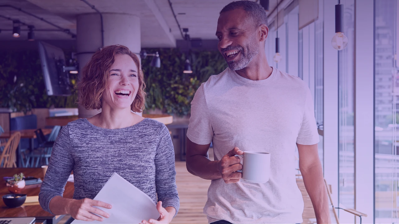 Professionnels échangeant autour de leur expertise