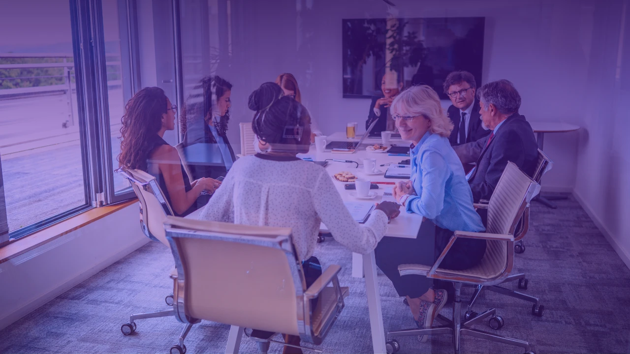 Échange entre professionnels en situation de travail